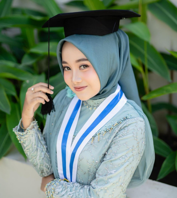 Makeup saat wisuda