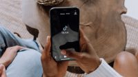 Gambar aplikasi tiktok MCN