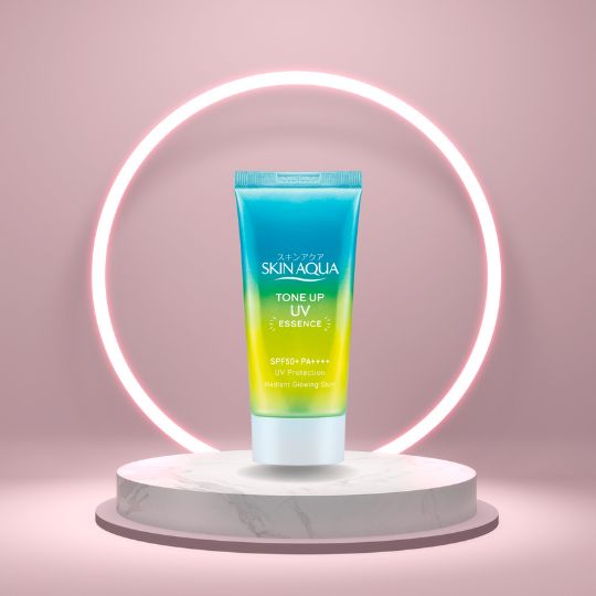 Skin Aqua Tone Up UV Essence SPF 50 PA ++++ Mint Green